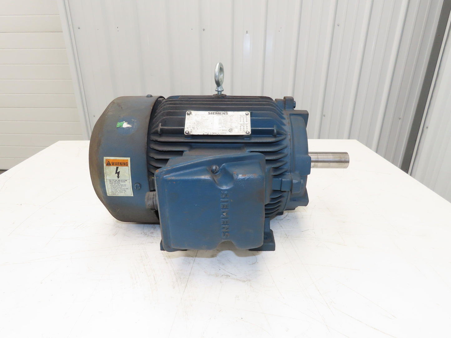 Siemens 1LA0215-4YK60 AC Motor PE-21 Plus 10Hp 1750rpm 230/460v 3ph 215T TEFC