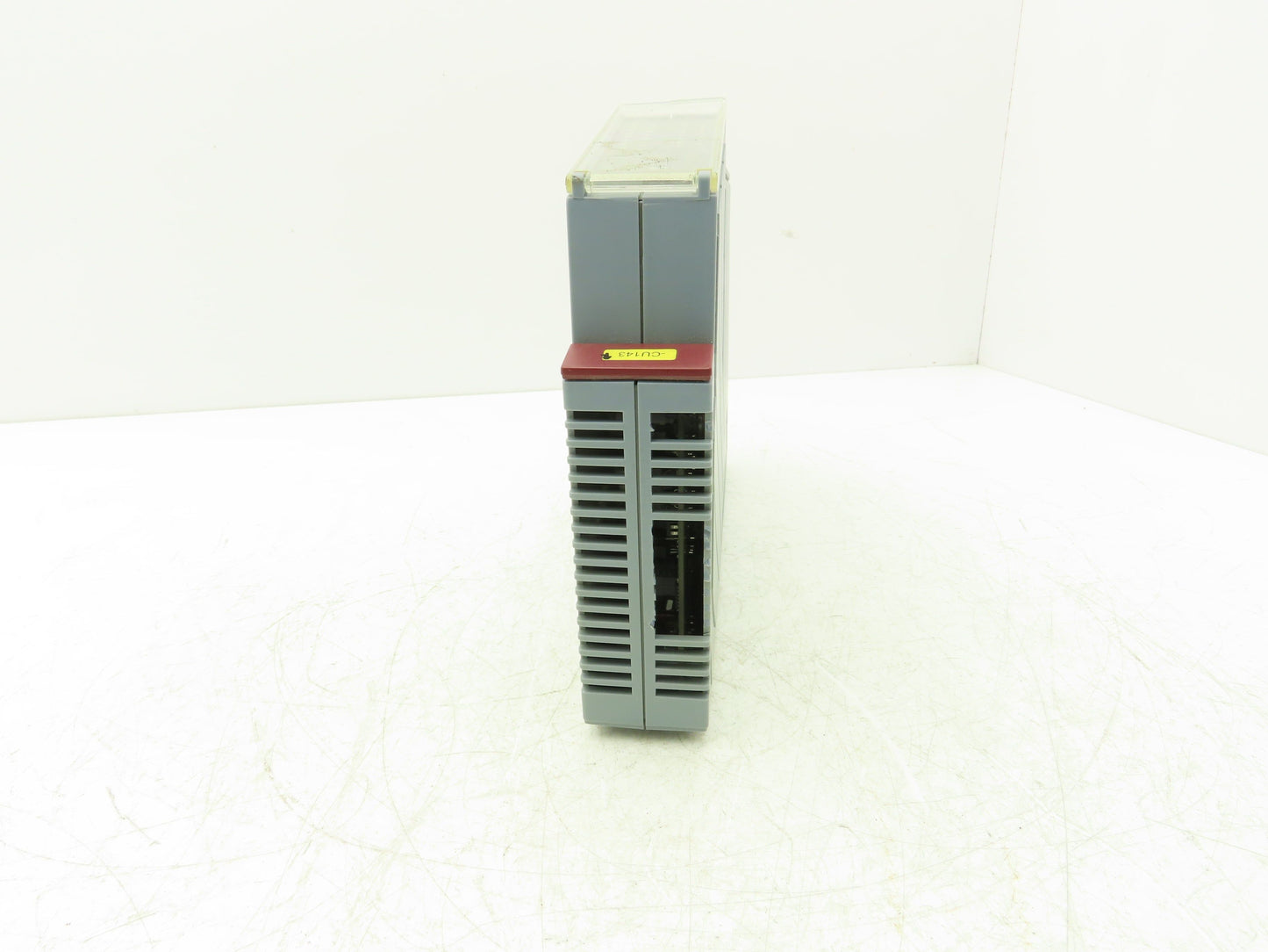 B&R Automation 2DI426.6 Digital Input 426 Module 32 Input 24VDC Rev C0 Cracked