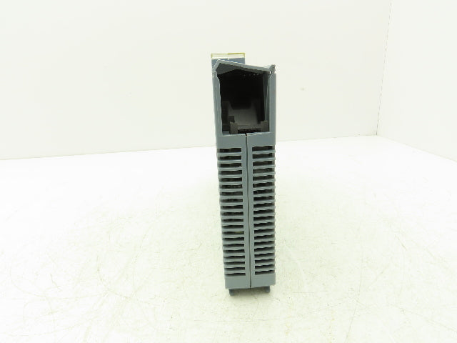 B&R Automation 2DI426.6 Digital Input 426 Module 32 Input 24VDC Rev C0 Cracked