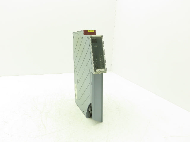 B&R Automation 2DI426.6 Digital Input 426 Module 32 Input 24VDC Rev C0 Cracked