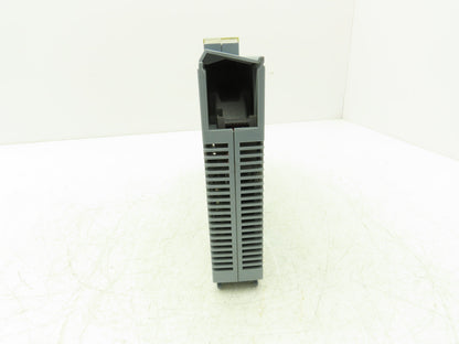 B&R Automation 2D0428.6 Digital Output Module DO 428 Tra 24VDC 2A Rev CO Cracked