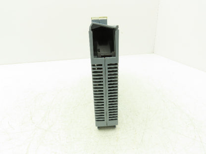 B&R Automation 2D0428.6 Digital Output Module DO 428 Tra 24VDC 2A Rev CO Cracked