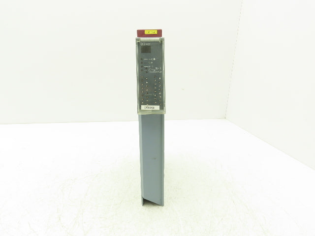 B&R Automation 2D0428.6 Digital Output Module DO 428 Tra 24VDC 2A Rev CO Cracked