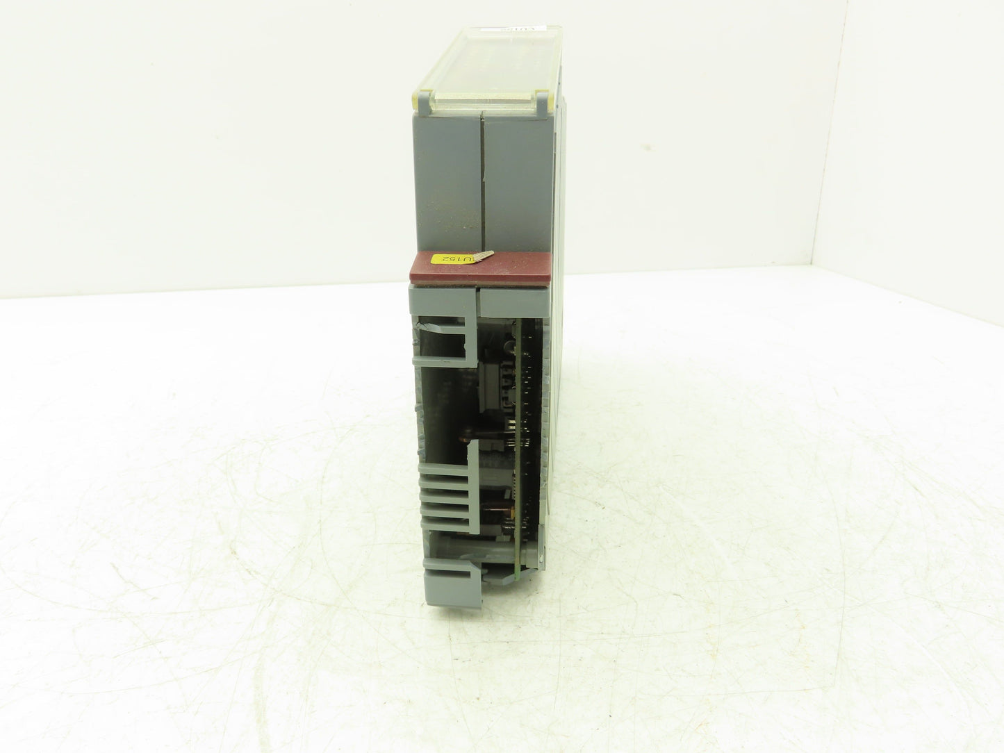 B&R Automation 2DI426.6 Digital Input 426 Module 32 Input 24VDC Rev C0 Cracked