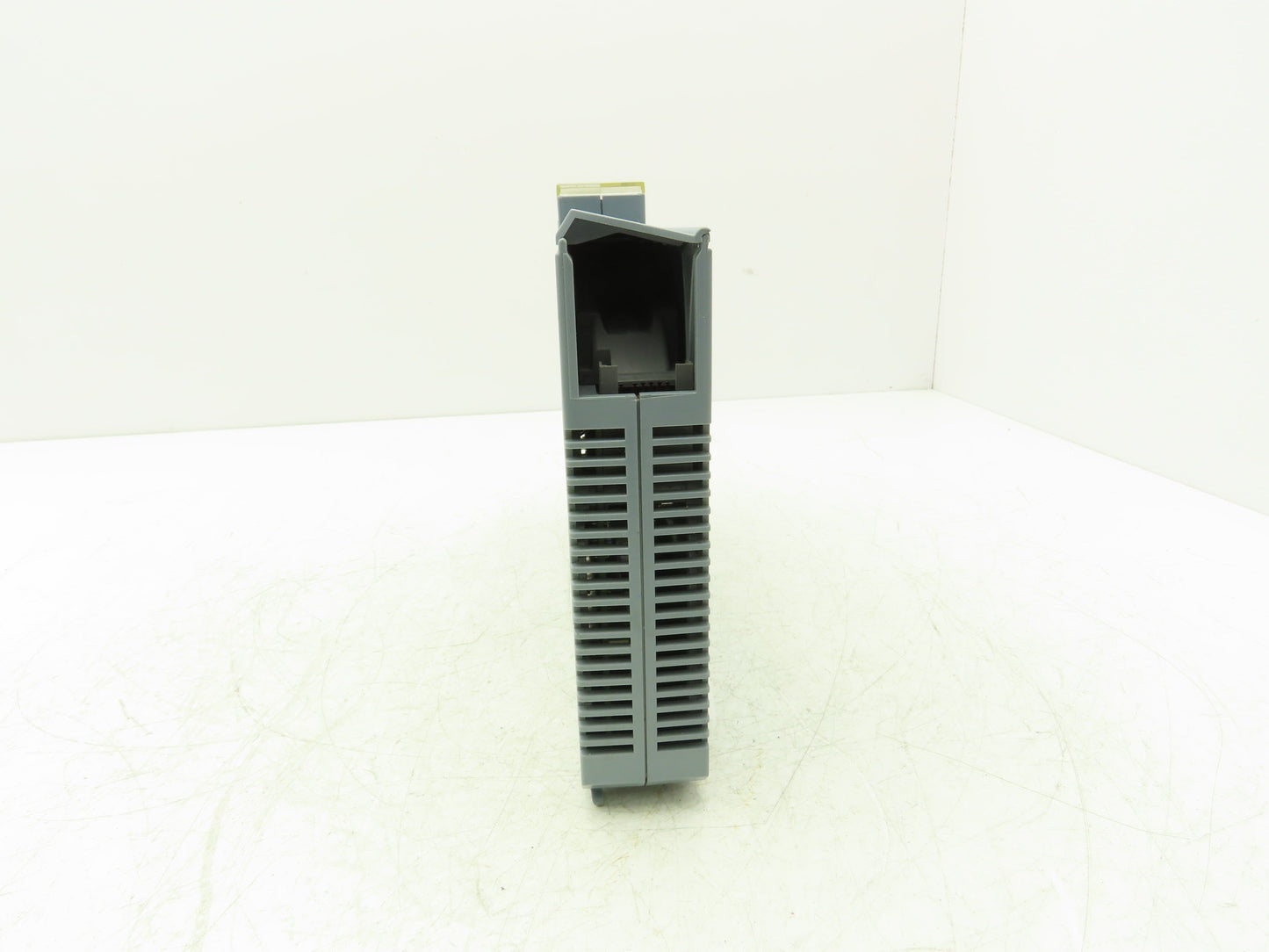 B&R Automation 2DI426.6 Digital Input 426 Module 32 Input 24VDC Rev 37.00
