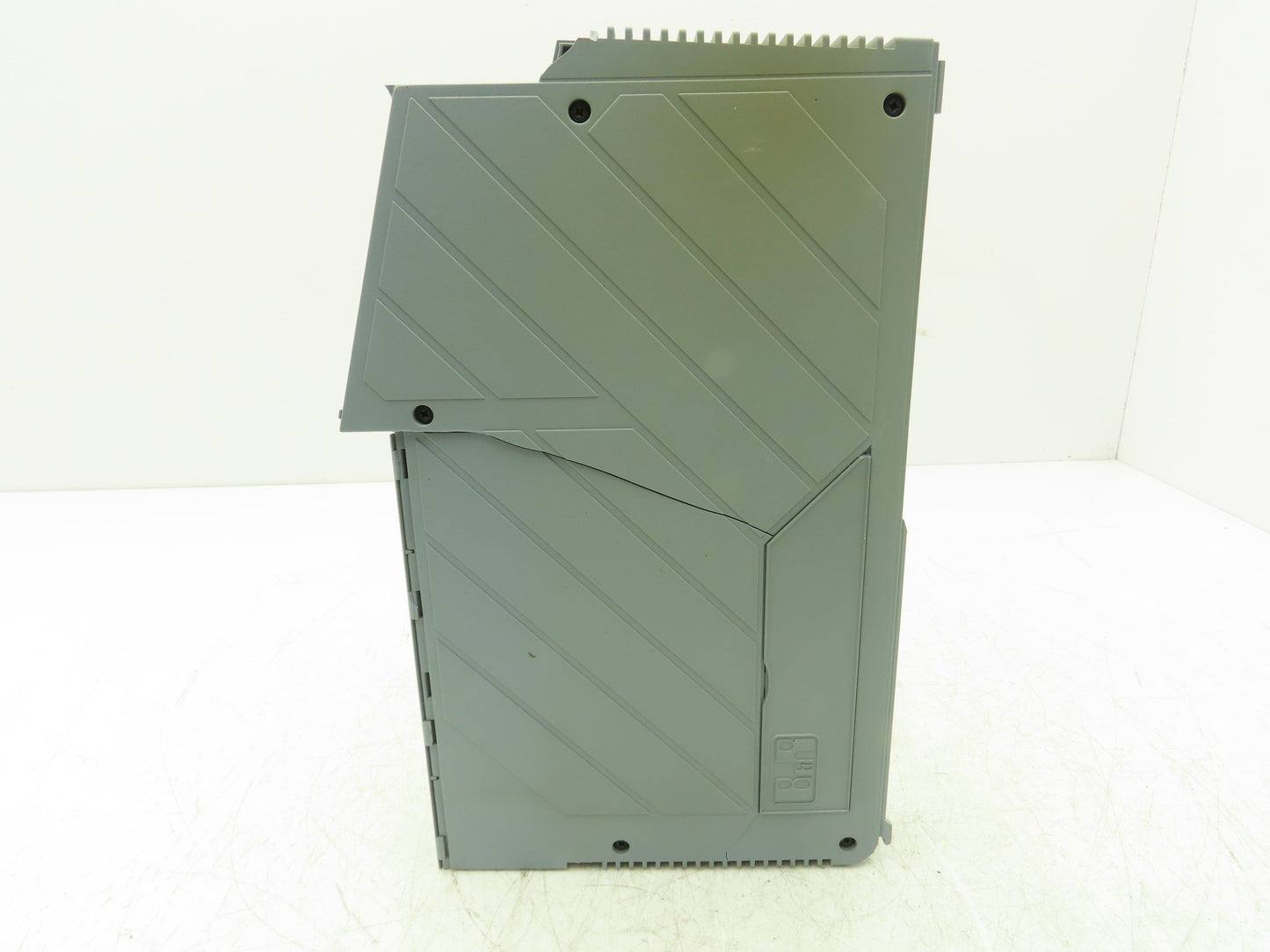 B&R Automation 2DI426.6 Digital Input 426 Module 32 Input 24VDC Rev C0 Cracked