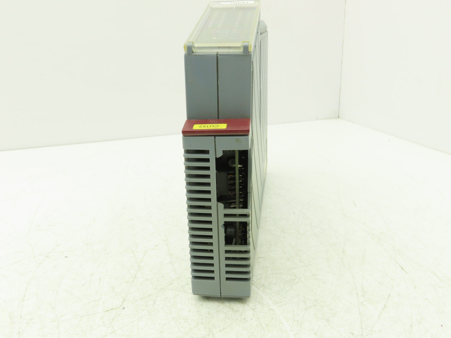 B&R Automation 2D0428.6 Digital Output Module DO 428 Tra 24VDC 2A Rev CO Cracked