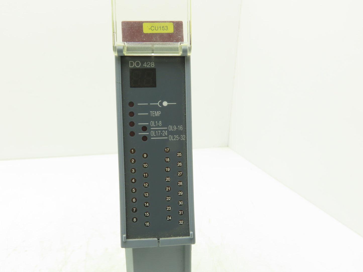 B&R Automation 2D0428.6 Digital Output Module DO 428 Tra 24VDC 2A Rev CO Cracked