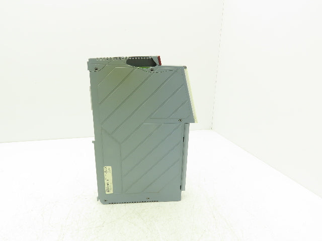 B&R Automation 2D0428.6 Digital Output Module DO 428 Tra 24VDC 2A Rev CO Cracked