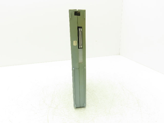 B&R Automation 2D0428.6 Digital Output Module DO 428 Tra 24VDC 2A Rev 14 Cracked