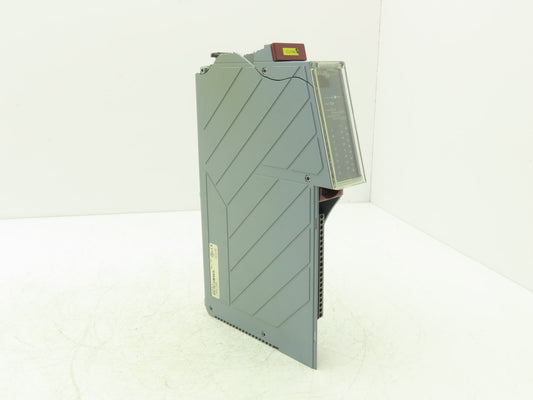 B&R Automation 2D0428.6 Digital Output Module DO 428 Tra 24VDC 2A Rev CO Cracked