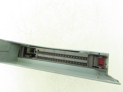 B&R Automation 2D0428.6 Digital Output Module DO 428 Tra 24VDC 2A Rev 14 Cracked