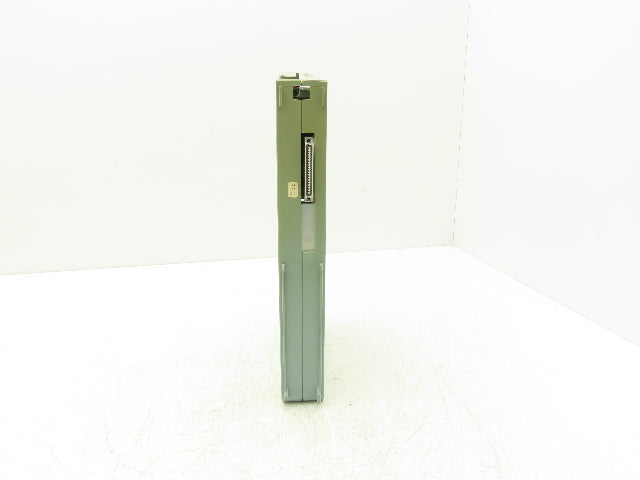 B&R Automation 2D0428.6 Digital Output Module DO 428 Tra 24VDC 2A Rev 14 Cracked