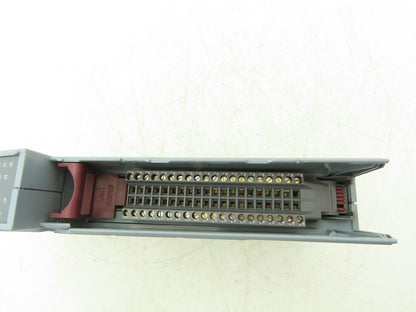 B&R Automation 2D0428.6 Digital Output Module DO 428 Tra 24VDC 2A Rev CO Cracked