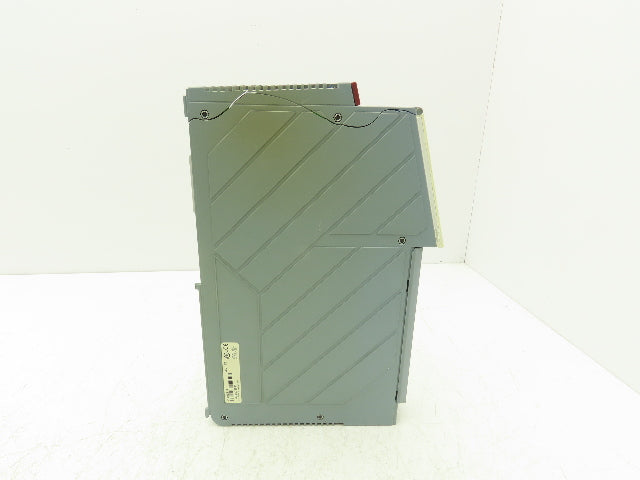 B&R Automation 2D0428.6 Digital Output Module DO 428 Tra 24VDC 2A Rev CO Cracked