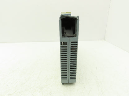 B&R Automation 2D0428.6 Digital Output Module DO 428 Tra 24VDC 2A Rev CO Cracked