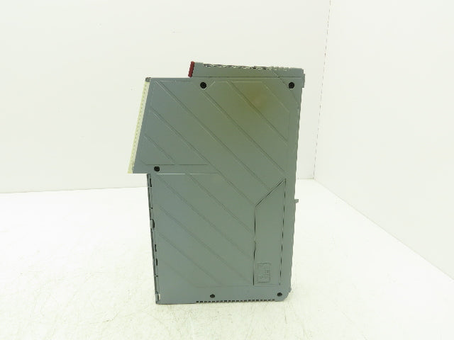 B&R Automation 2D0428.6 Digital Output Module DO 428 Tra 24VDC 2A Rev CO Cracked