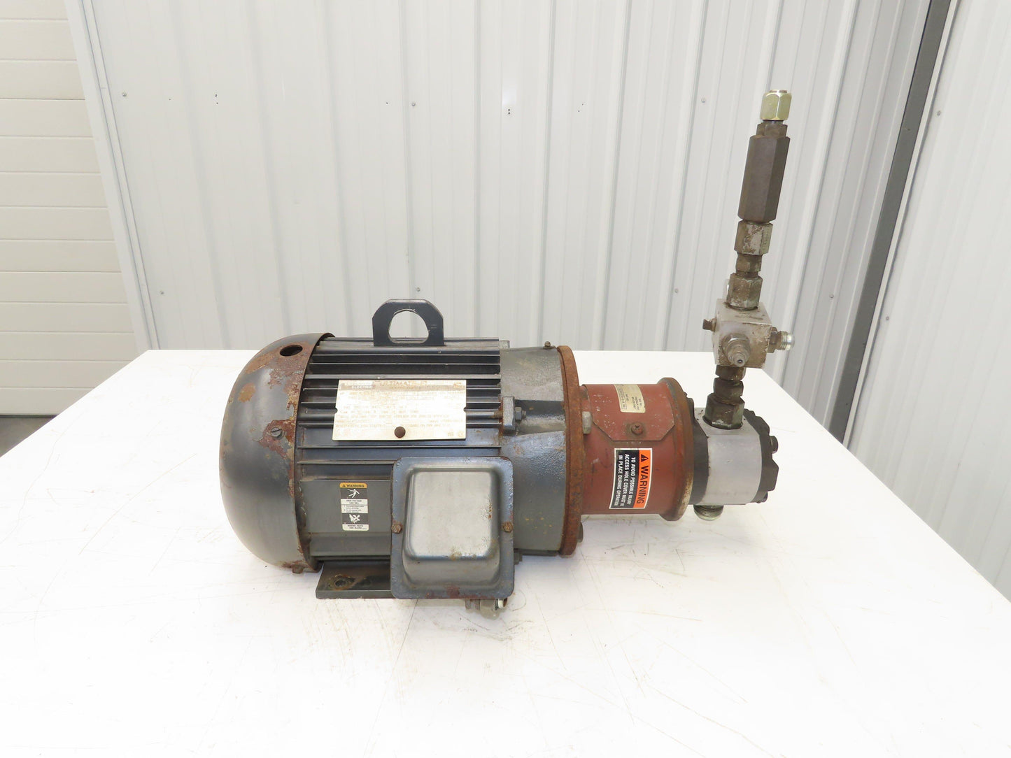 Rexroth 1PF2G2-40B/11 RR19MR Hydraulic Pump 1.8gpm 3625psi 5Hp 230/460V Motor