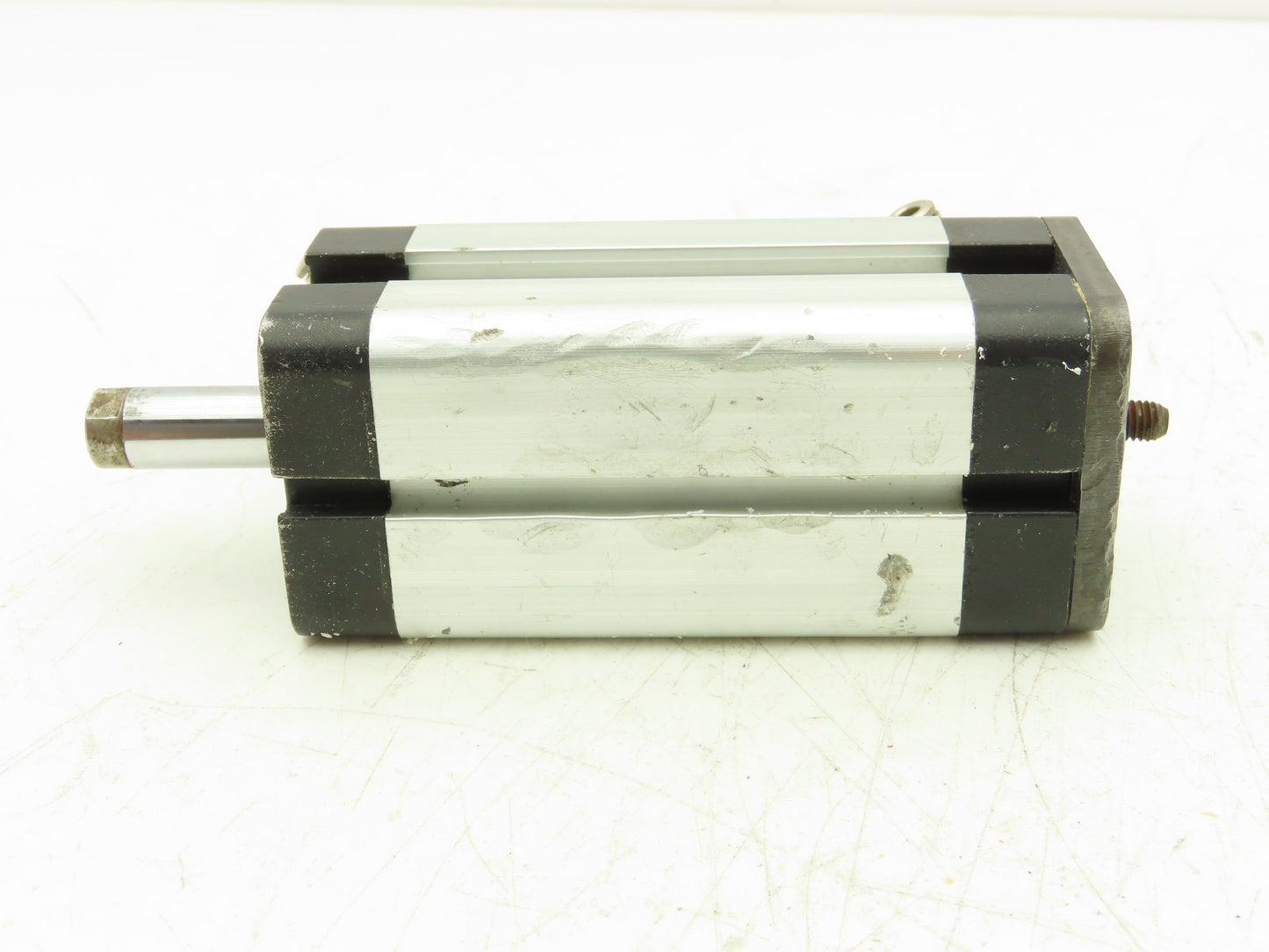 Pneumax 0734022602B Pneumatic Air Cylinder 32mm Bore 25mm stroke Lot of 8