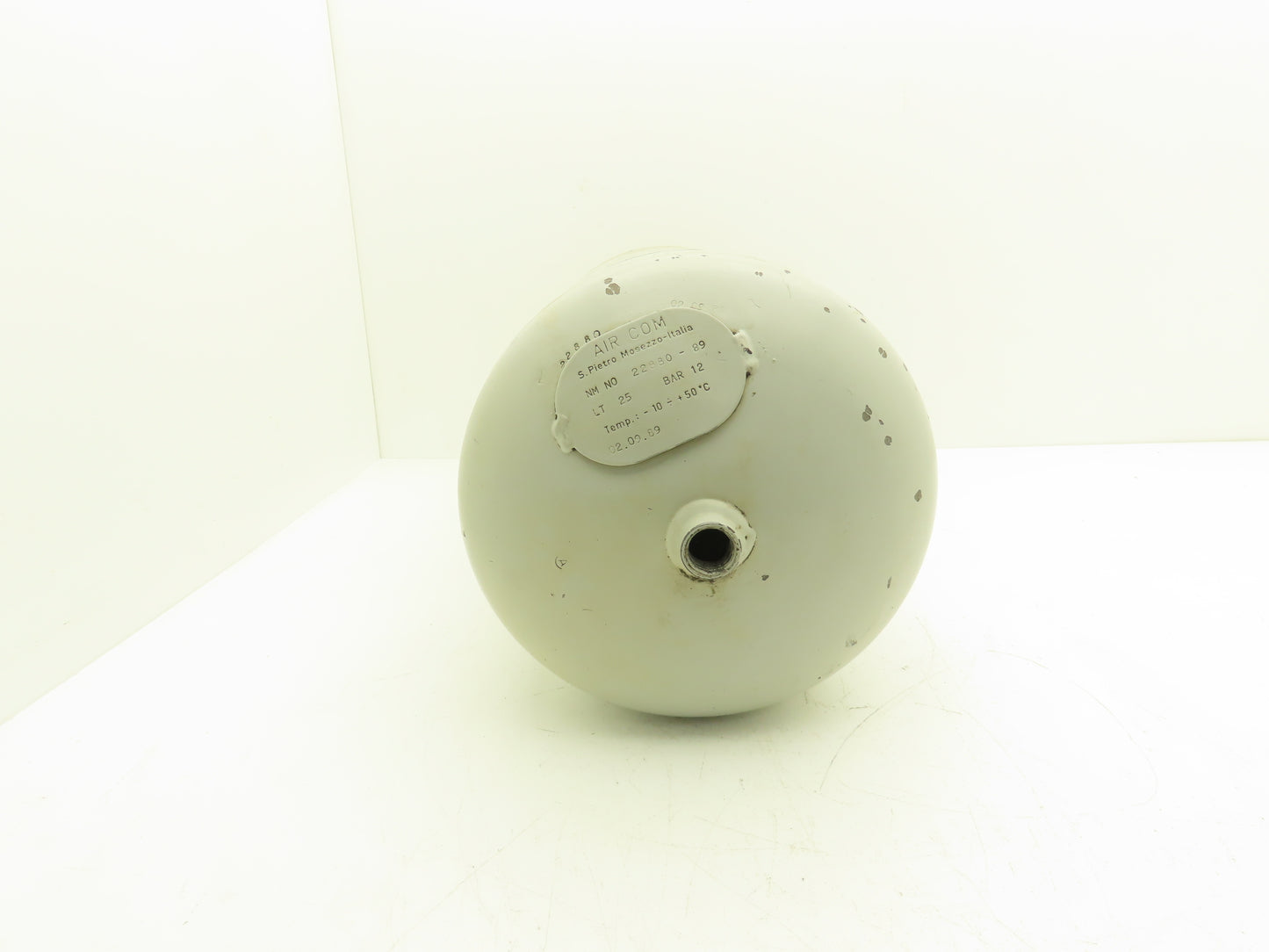 Air Com Pneumatic Compressed Air Tank 6.6 Gal 25 LT 174psi Strap Mounted