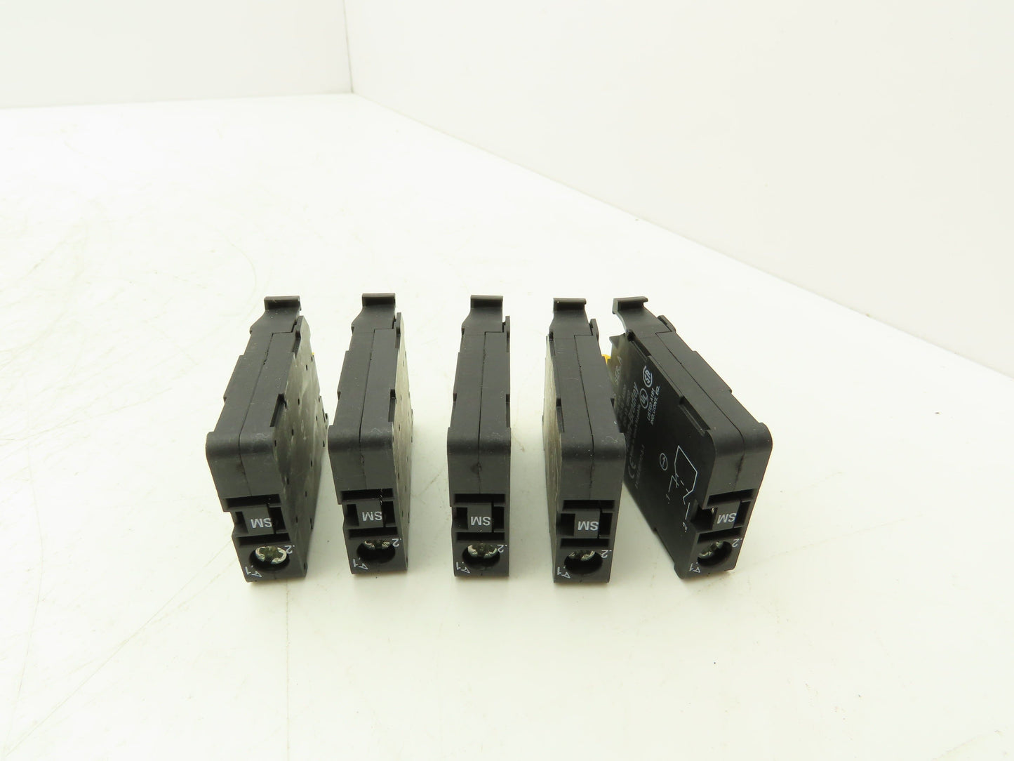 Allen Bradley 800F-X01S Contact Block 22mm 10A 1NC Ser A  Lot of 5