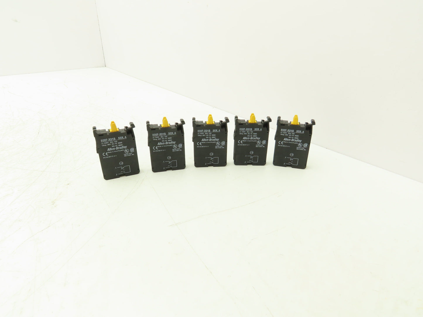 Allen Bradley 800F-X01S Contact Block 22mm 10A 1NC Ser A  Lot of 5
