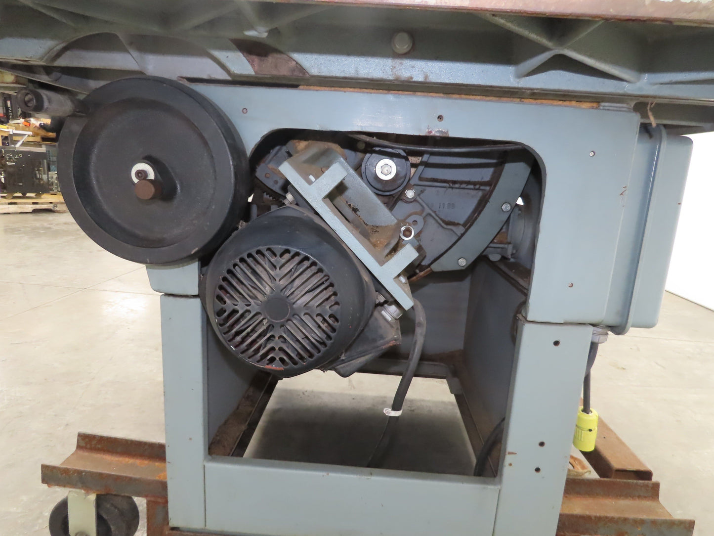 RT-40 Delta Tilting Arbor Table Saw 7.5hp WEG 14/16" 230/460v 3ph 52" Fence