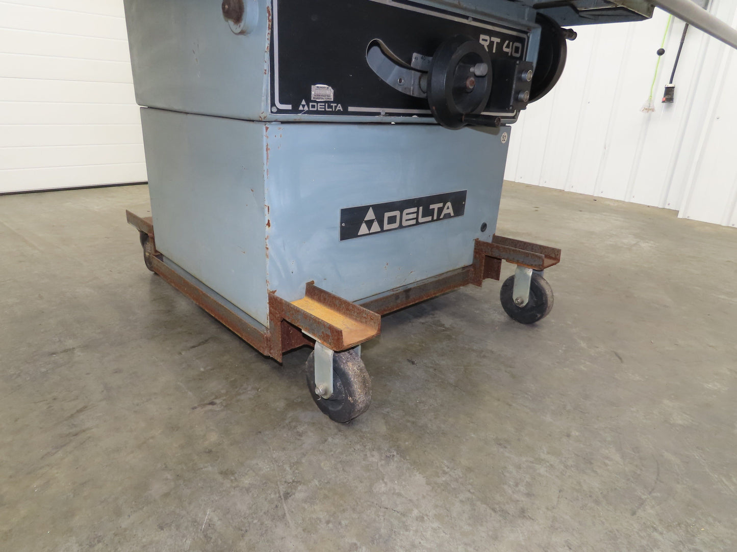 RT-40 Delta Tilting Arbor Table Saw 7.5hp WEG 14/16" 230/460v 3ph 52" Fence
