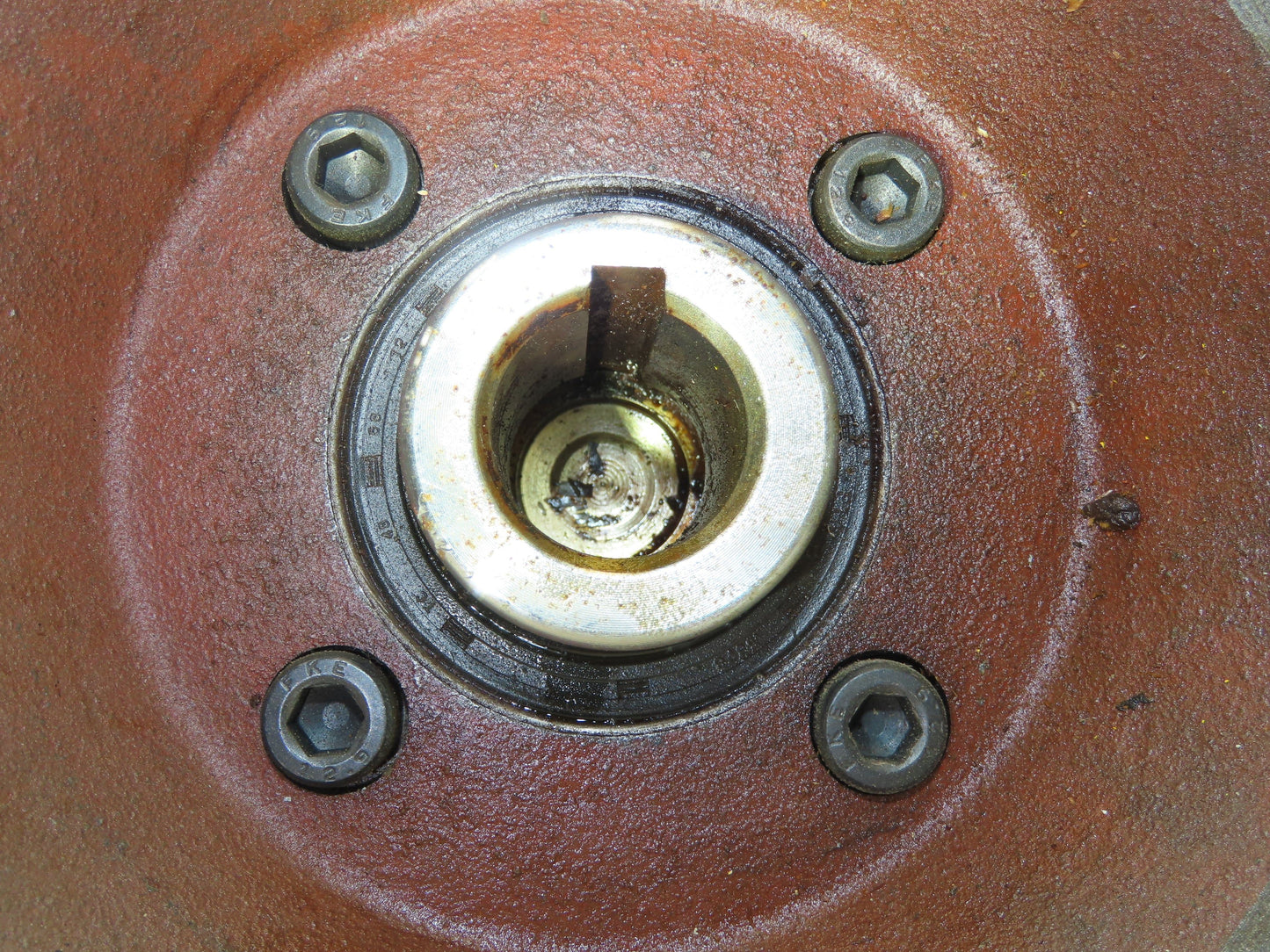 Chenta Gear UCM 100 Speed Reducer 50:1 Gearbox 35rpm 40mm Hollow Shaft IEC 100