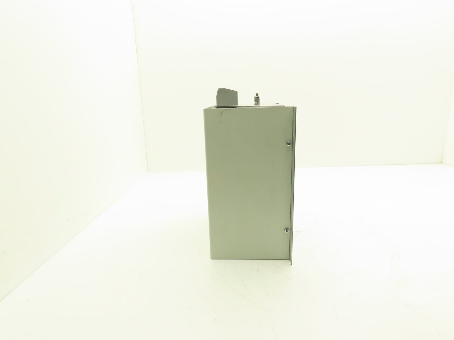 Lenze D-31855/391 540 EZN3A0080H042 NET Filter Main Power Line 480VAC 42A 3Ph