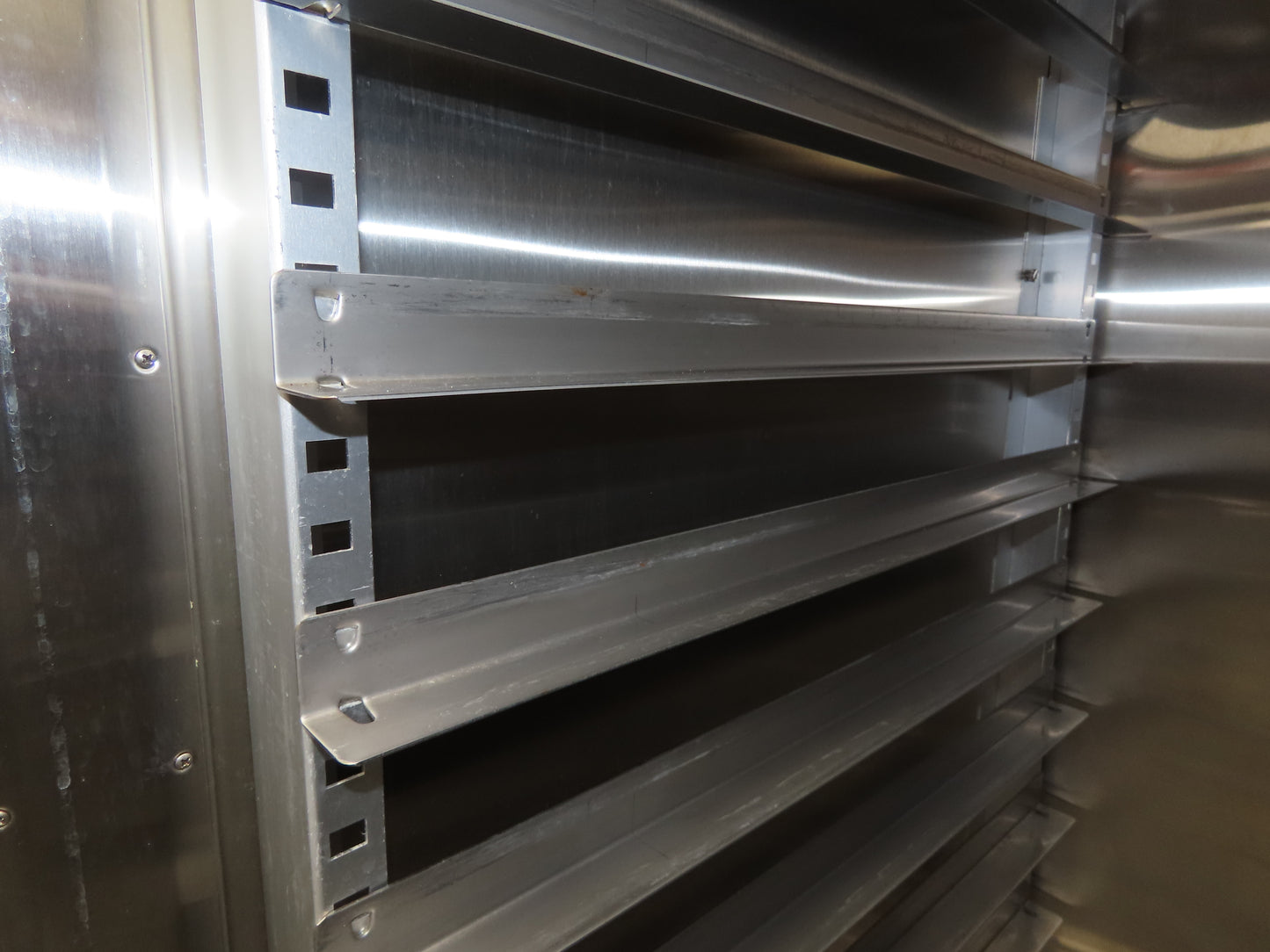 Traulsen RE-232N-ZCF Even Thaw Reach In Cooler Chick fil a Refrigerator 28 Tray