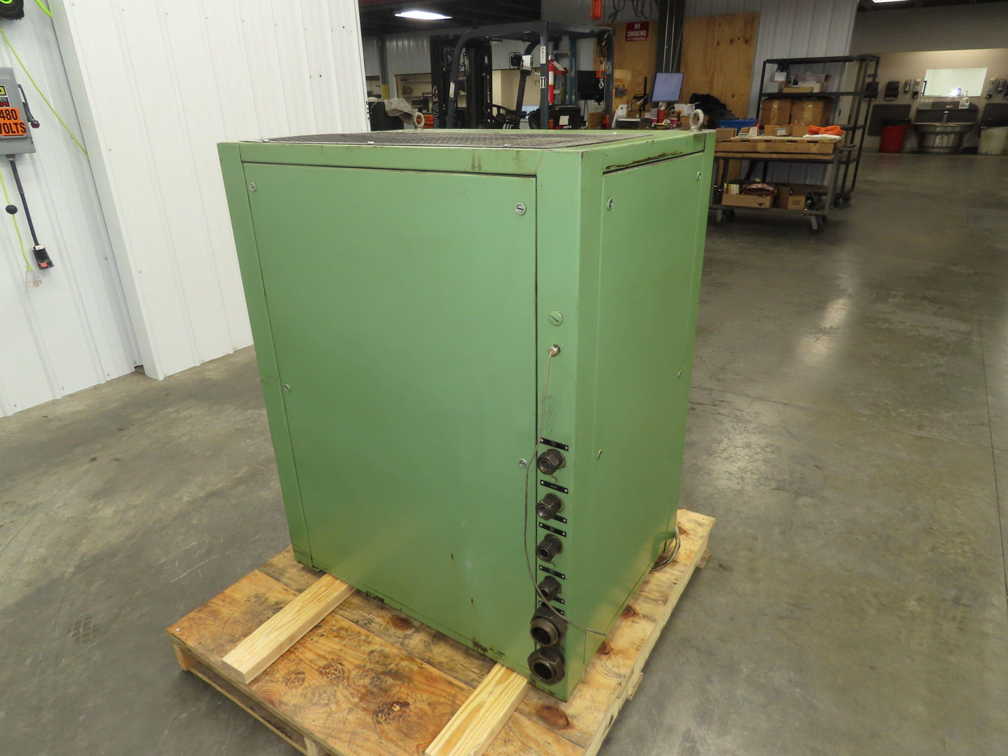 BKW DL65-3KKDI Refrigerated Chiller Cooling Oil Chiller 480V 3Ph 60Hz N 1700 Min