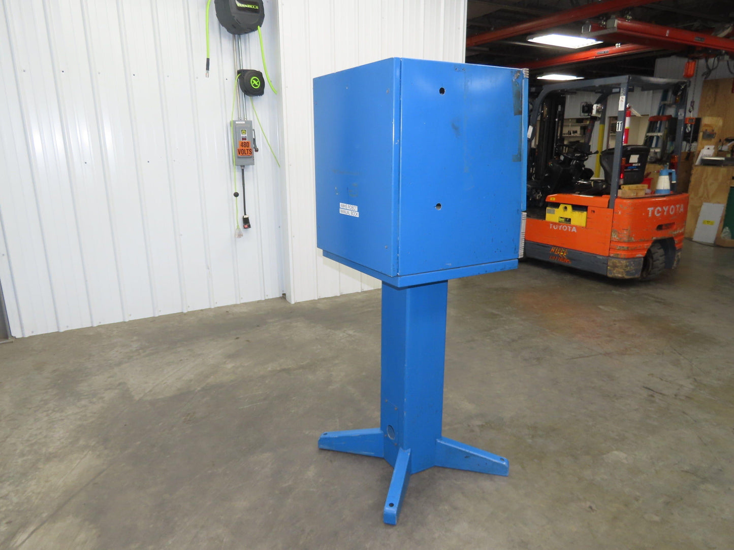 Hoffman X-ST5A66 Concept HMI Computer Workstation Electrical Enclosure Pedestal