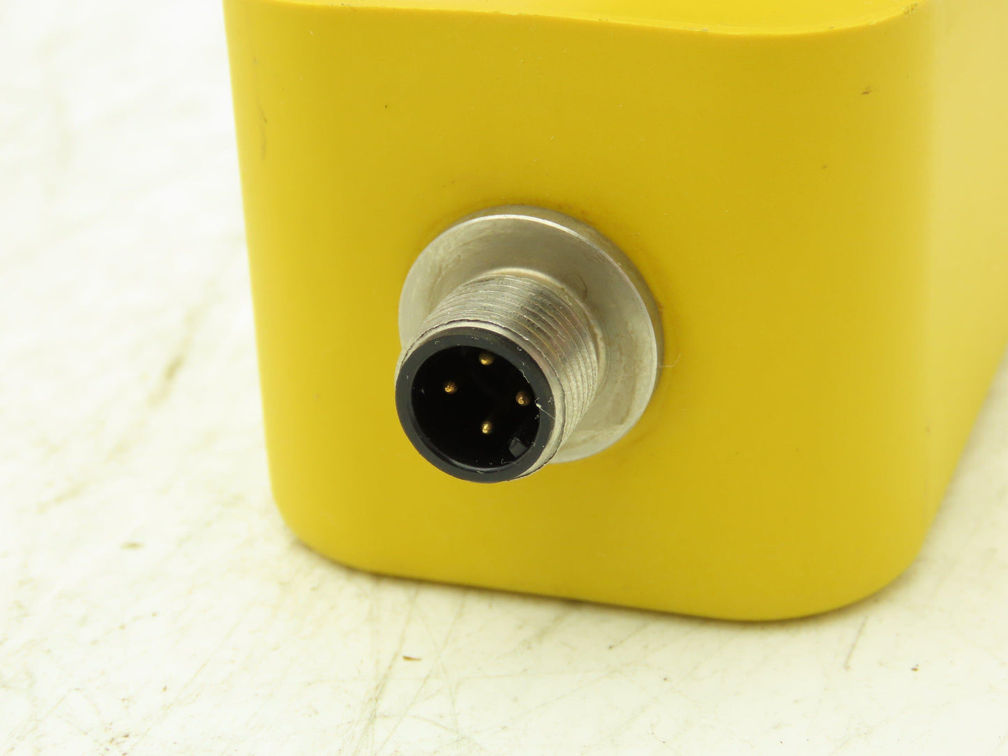Turck FCS-N1/2A4P-AP8X-H1141 Liquid Flow Immersion Sensor 100mm NO PNP 24VDC