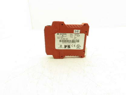 Allen Bradley MSR30RTP Safety Relay Control Unit Guard Master SER A 24VDC