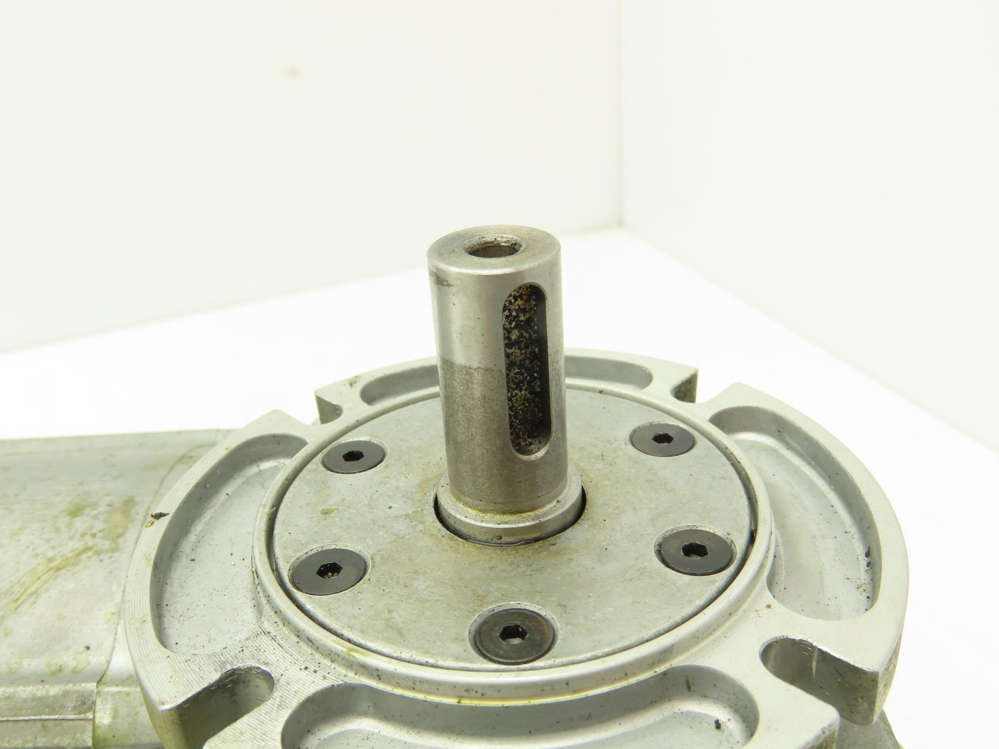 Zurrer LFVB7 67/4-1/1MG Brake Gearmotor 140-175 RPM 180W 230/400V 3PH IEC 63 RH