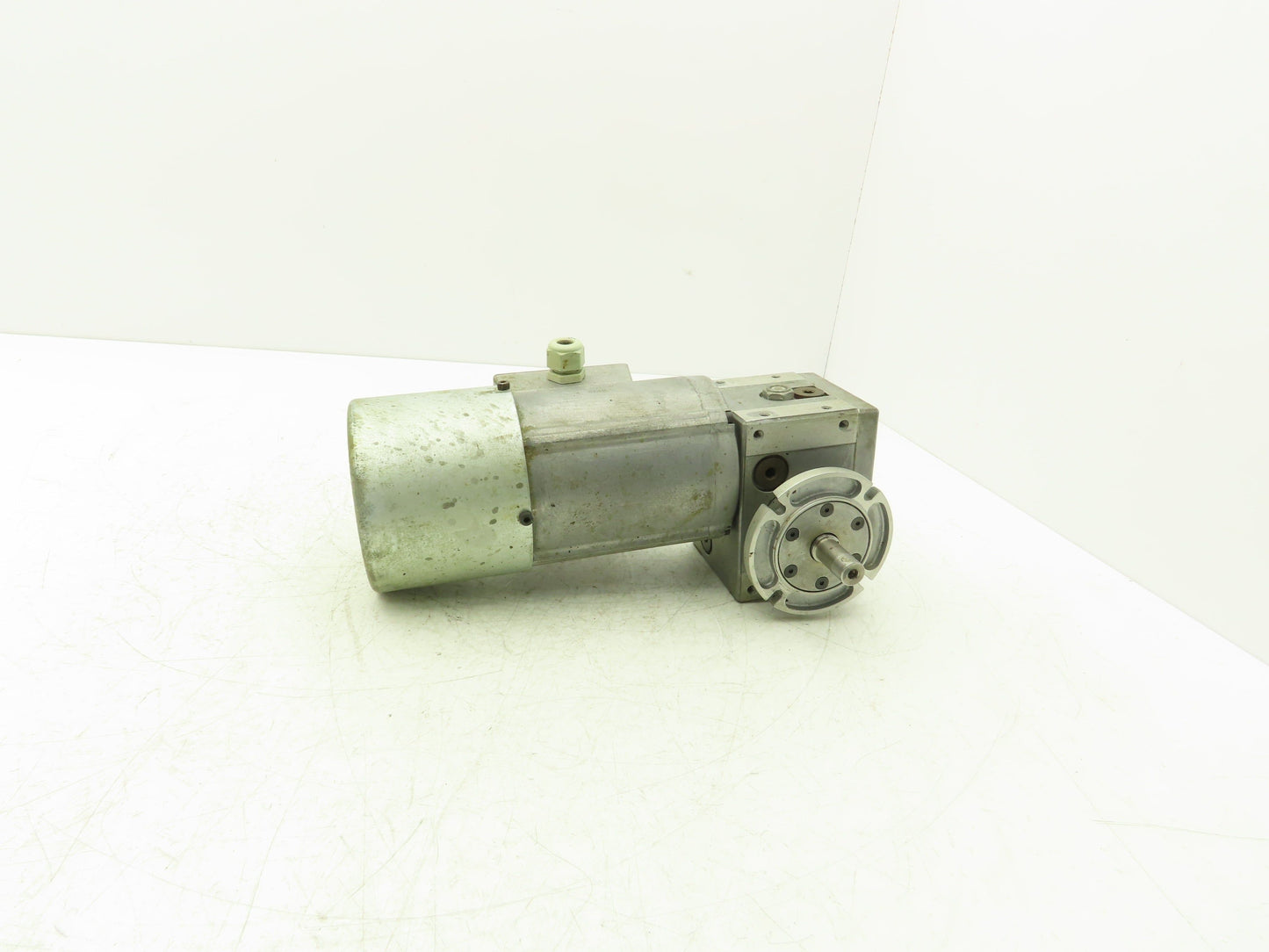Zurrer LFVB7 67/4-1/1MG Brake Gearmotor 140-175 RPM 180W 230/400V 3PH IEC 63 RH