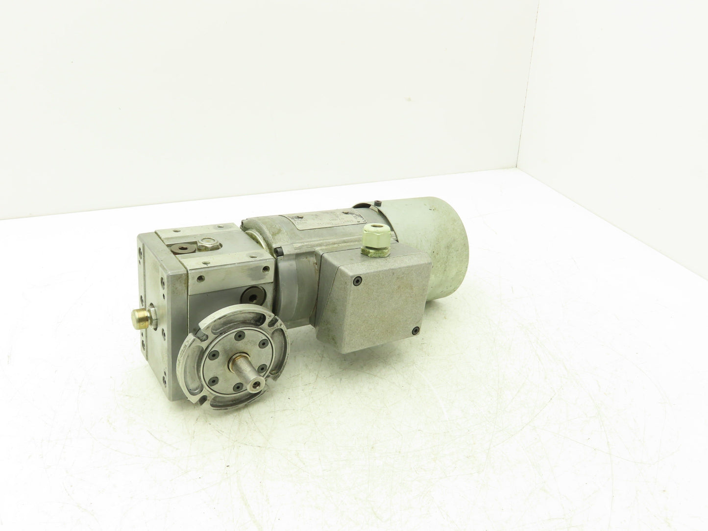 Zurrer LFVB7 67/4-1/11MG Brake Gearmotor 140-175 RPM 180W 230/400V 3PH IEC 63 LH