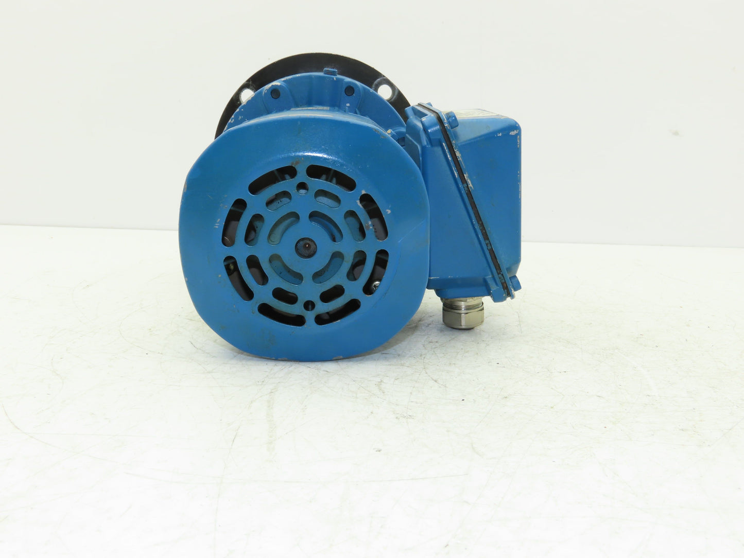 Sumitomo Cyclo CNFM03-4095GB-87/G F63M/4 Gearmotor 20rpm .25kw 220-480V 3PH 87:1