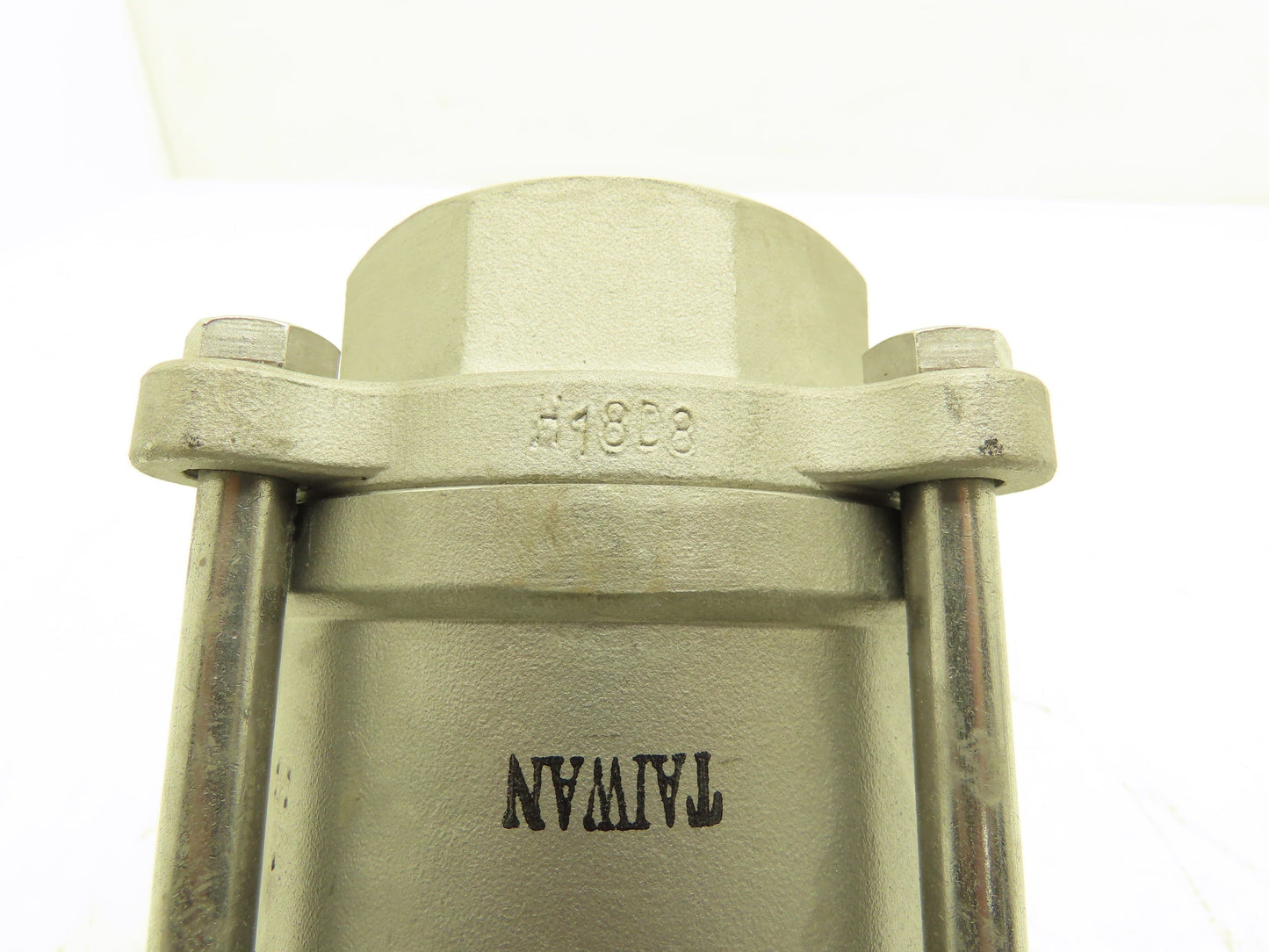 DynaQuip H160 Pneumatic Actuator 2" CF8M Stainless Ball Valve 1AWR8