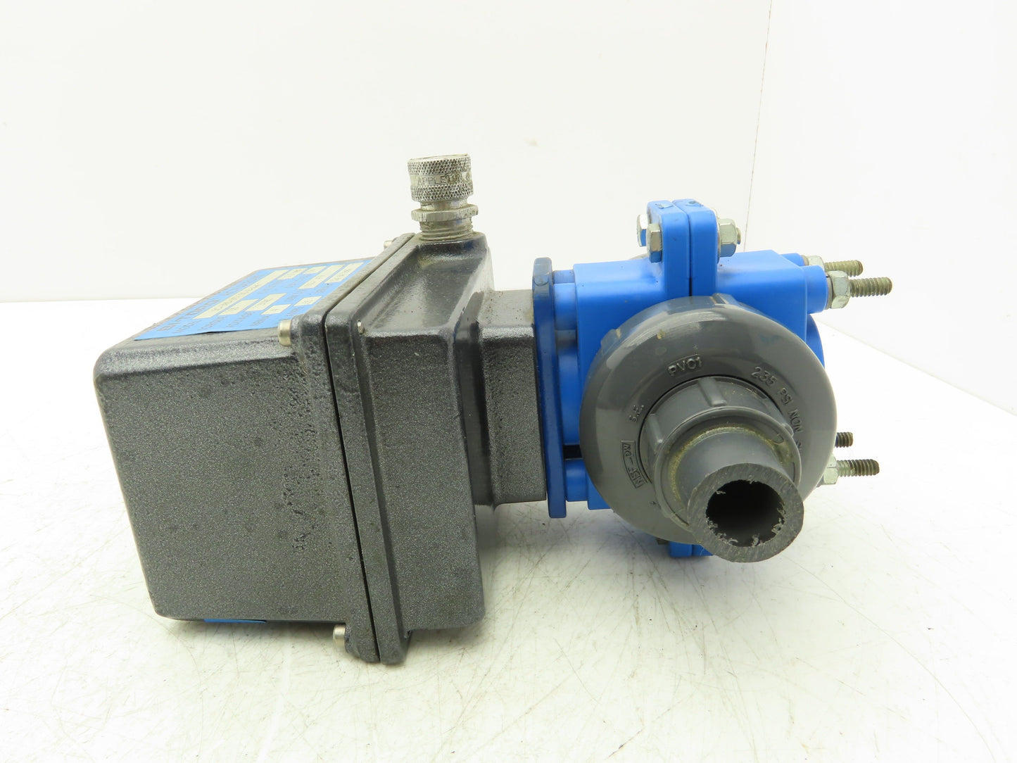 Bi-Torq 3/4" PVC Ball Valve 2-Way 115V Electric Actuator IC-3PS-07-100-E-A-4