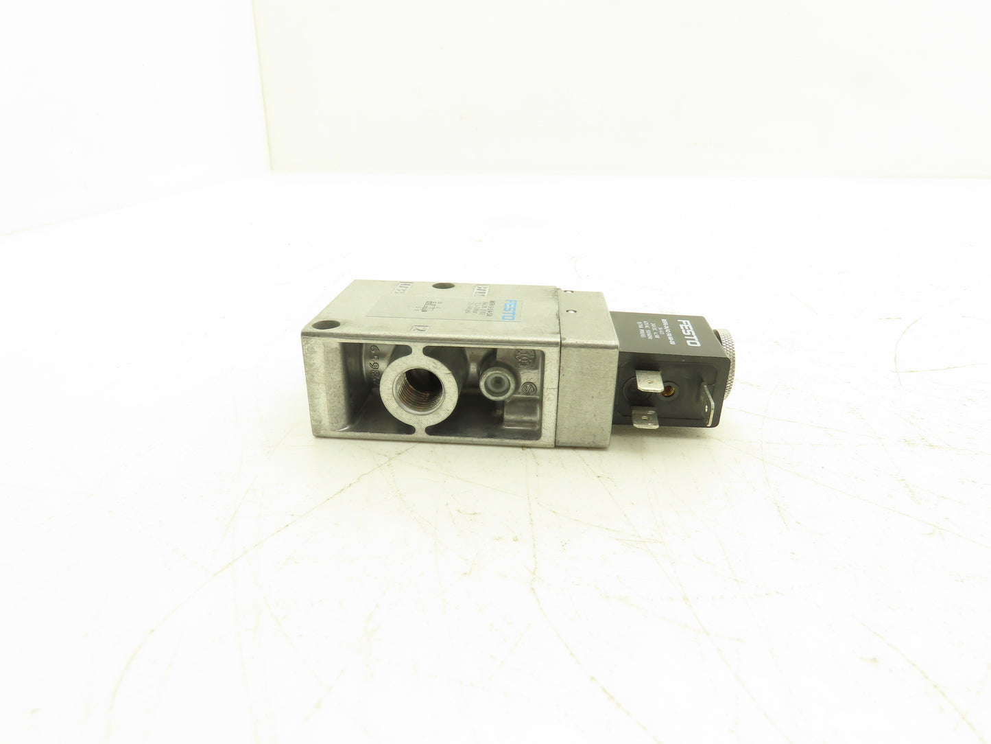 Festo 26628 MFH-3-1/4-SA Solenoid Valve 3 Way 2 Pos 145 PSI 1/4"NPT NC 24VDC