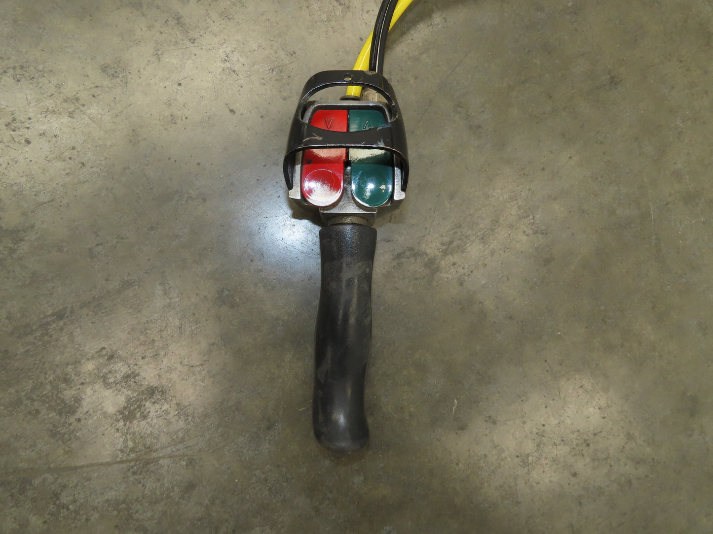 Knight KBC500-080 Pneumatic Chain Air Balancer 500Lb 80" Travel w/Pendant