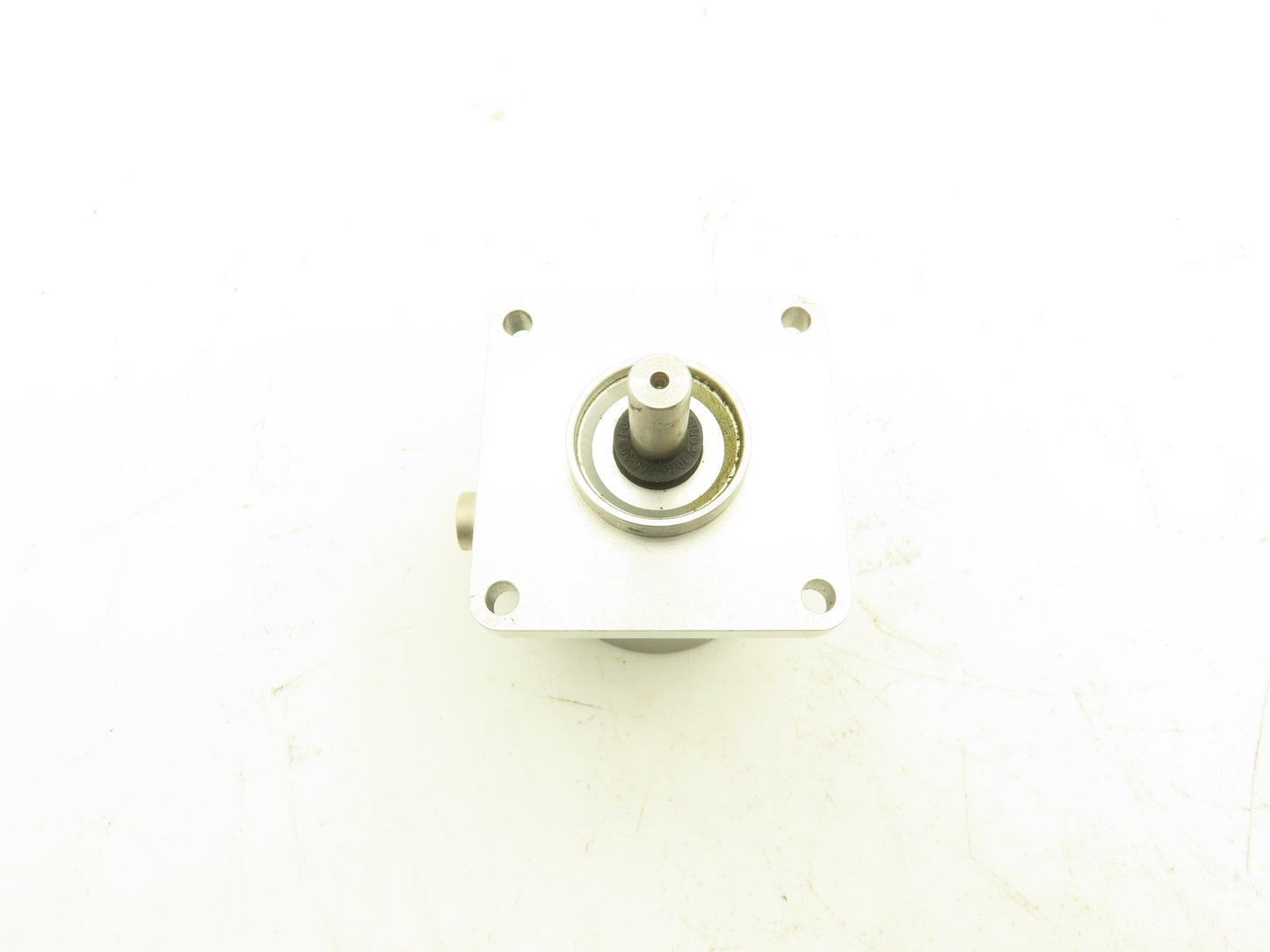 Baumer Electric BDW 06.05A4096-C1-9 Rotary Encoder 1-30VDC 10mm Shaft V035