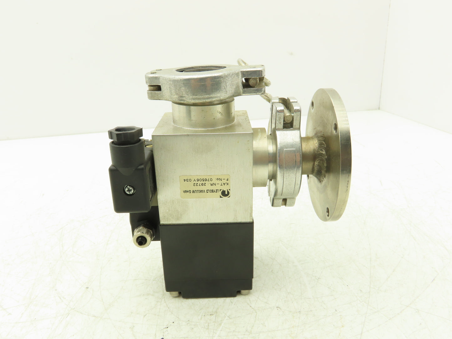 Leybold 29722 Vacuum Valve 90° Right Angle 0.9" ID