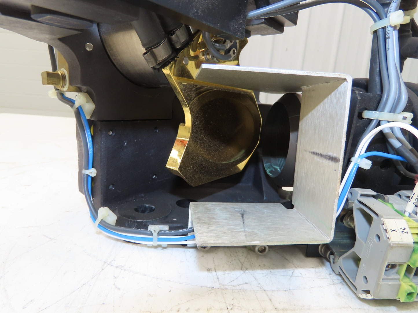 Rofin Sinar 880-0101-7R Rev M Shutter From 880HF-1 Cutting Laser