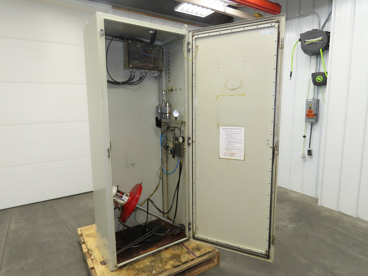 Bielomatik Graco Fireball Pneumatic 16Gal  Drum Grease Pump 4 Port High Pressure