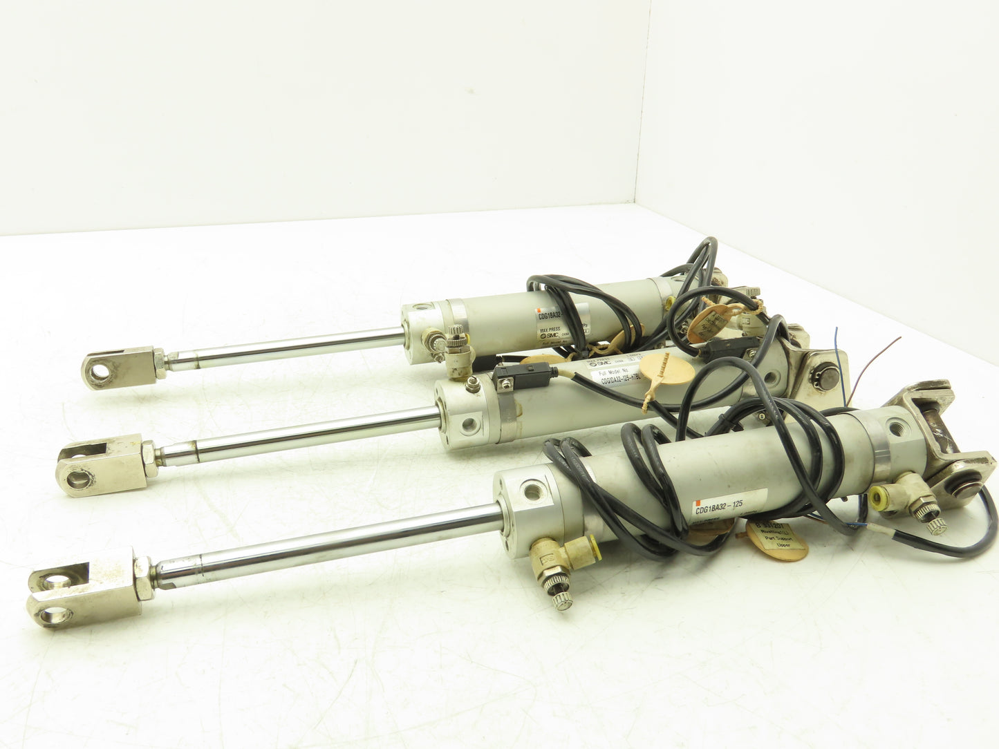 SMC CDG1BA32-125 Pneumatic Round Air Cylinder 125mm Stroke 32mm Bore -Lot of 3