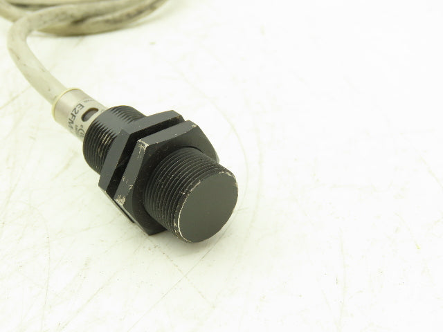 Omron E2FM-QX5D1 Inductive Proximity Sensor 36" Cut Cable