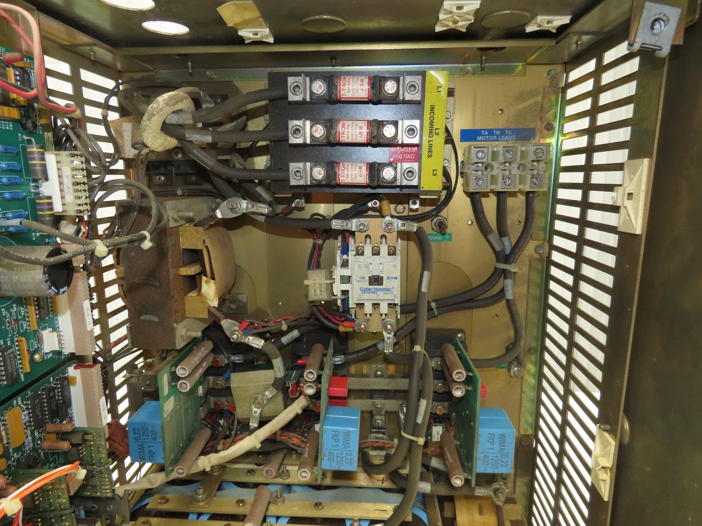 Eaton AF-502608-0480 Dynamatic VFD AC Drive 3Ph 480V In 25Hp 460v 36A 133Hz Out